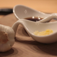 Knoblauch und Sojasauce